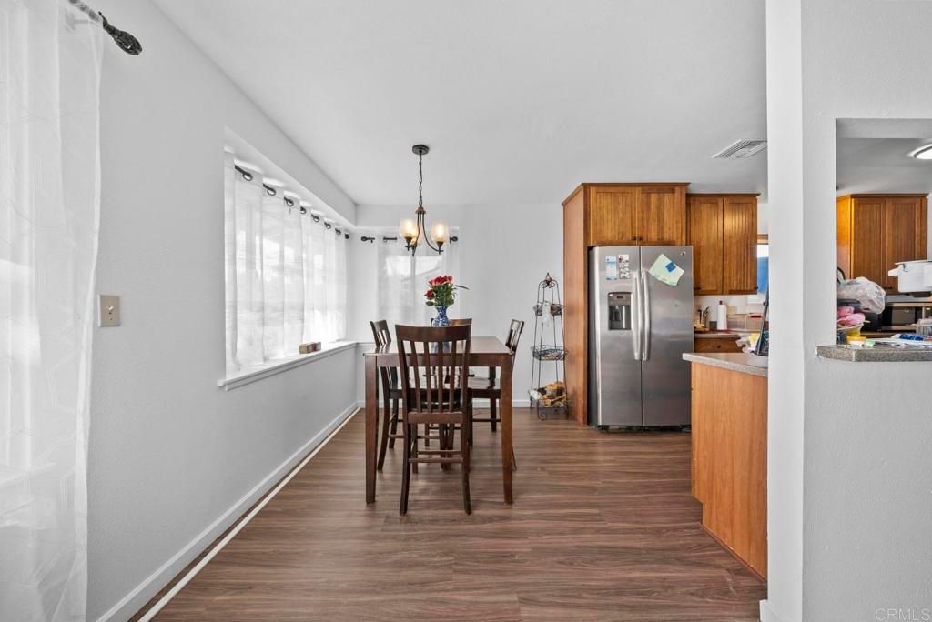 Image 6 of property listing at 826 Ellen Lane, El Cajon, CA 92019