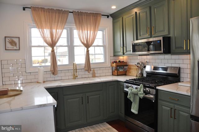 411 E. CHAPEL AVE, Cherry Hill, NJ 08034