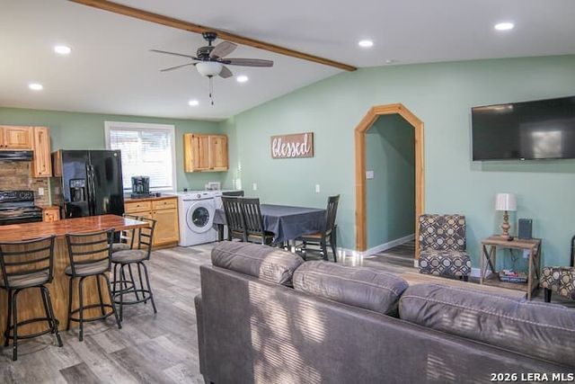 1030 Sir Galahad, Canyon Lake, TX 78133