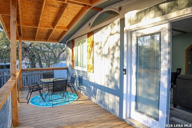 1030 Sir Galahad, Canyon Lake, TX 78133