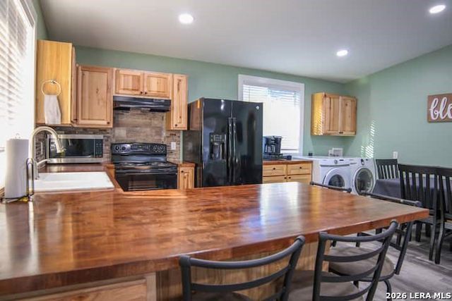 1030 Sir Galahad, Canyon Lake, TX 78133