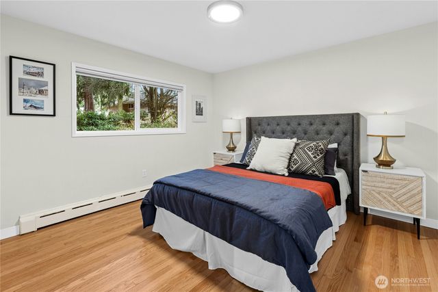 21214 96th Avenue W, Edmonds, WA 98020