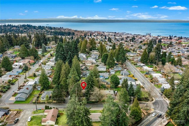 21214 96th Avenue W, Edmonds, WA 98020