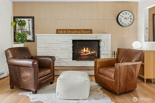 21214 96th Avenue W, Edmonds, WA 98020