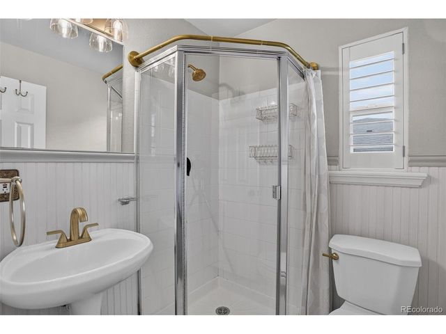 6422 Independence St, Arvada, CO 80004