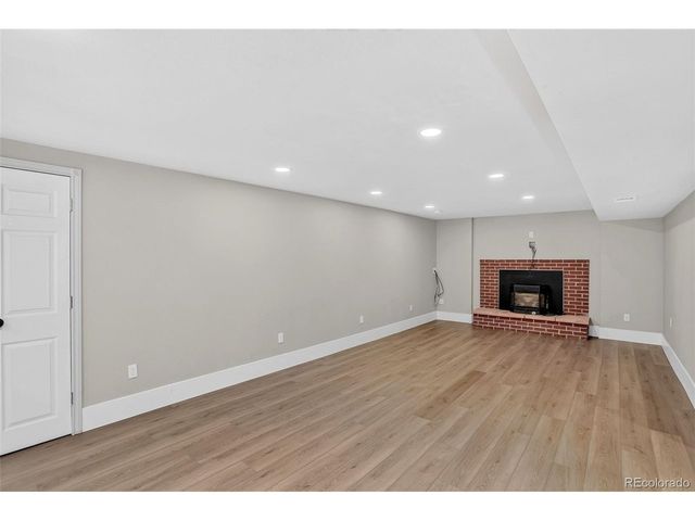 6422 Independence St, Arvada, CO 80004