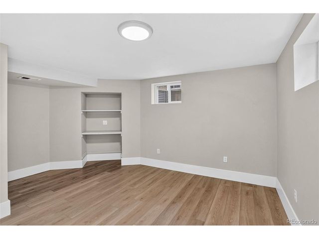 6422 Independence St, Arvada, CO 80004