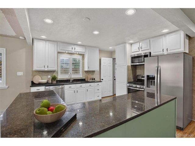 6422 Independence St, Arvada, CO 80004