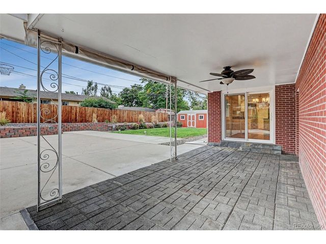 6422 Independence St, Arvada, CO 80004