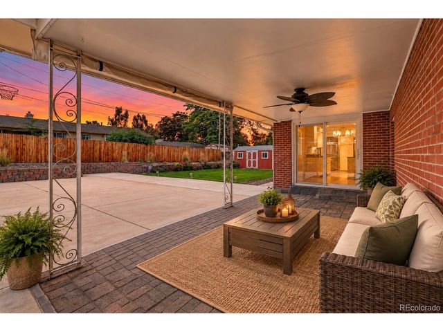 6422 Independence St, Arvada, CO 80004
