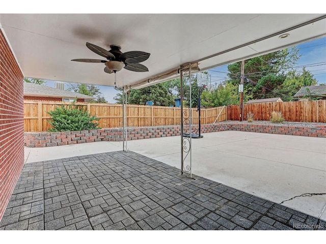 6422 Independence St, Arvada, CO 80004