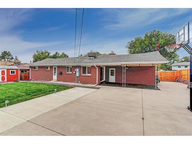 6422 Independence St, Arvada, CO 80004