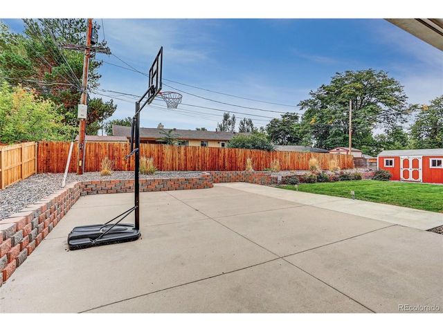 6422 Independence St, Arvada, CO 80004