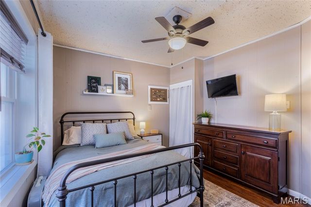 6065 Wanda Avenue, St Louis, MO 63116