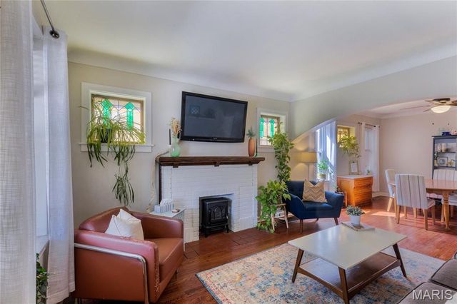 6065 Wanda Avenue, St Louis, MO 63116