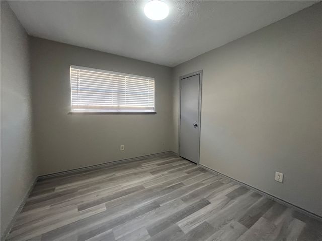 826 Skyline Drive, Duncanville, TX 75116