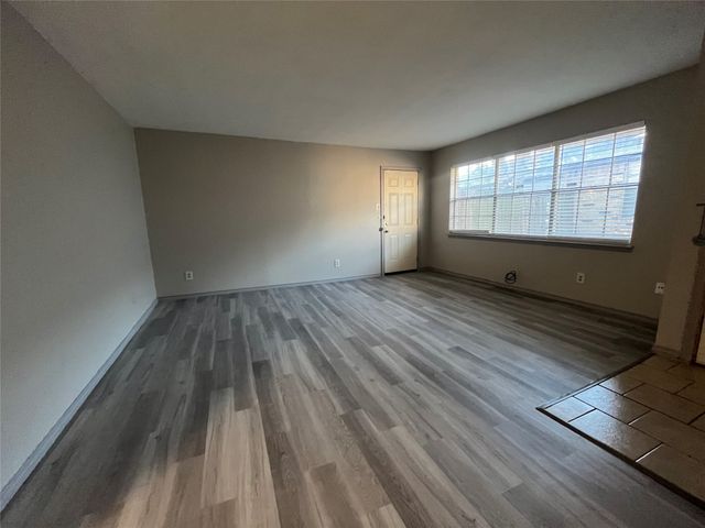 826 Skyline Drive, Duncanville, TX 75116