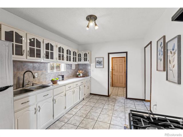 1604 10th Street, Greeley, CO 80631