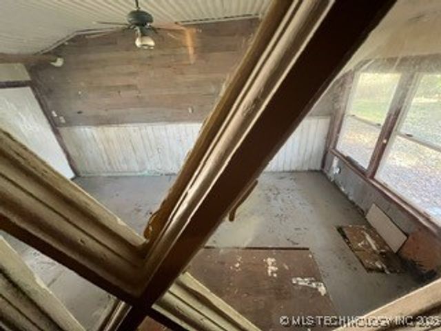 60405 E 252 Lane, Grove, OK 74344