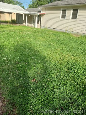 60405 E 252 Lane, Grove, OK 74344