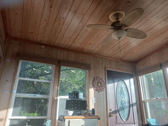 60405 E 252 Lane, Grove, OK 74344