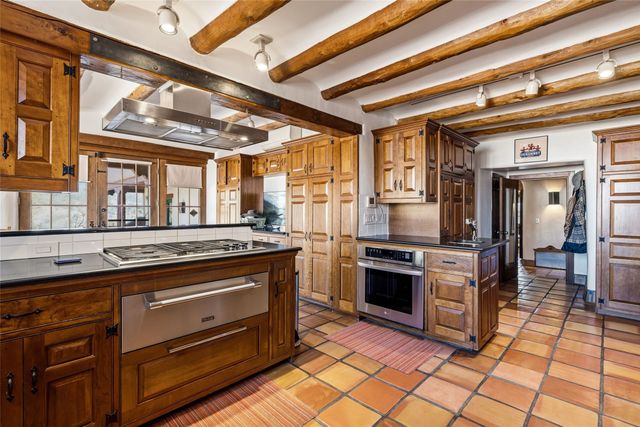 1057 Camino Manana, Santa Fe, NM 87501