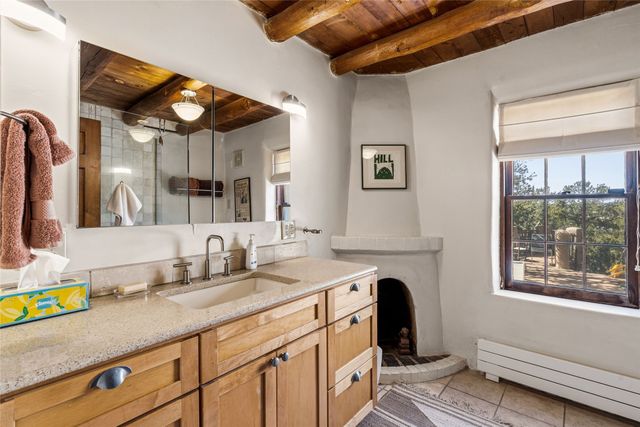 1057 Camino Manana, Santa Fe, NM 87501