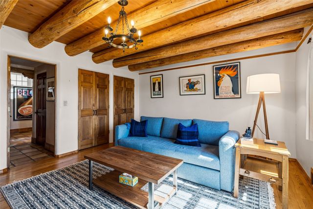 1057 Camino Manana, Santa Fe, NM 87501