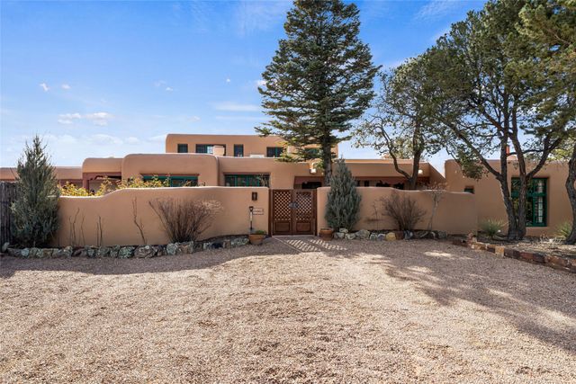 1057 Camino Manana, Santa Fe, NM 87501