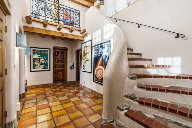 1057 Camino Manana, Santa Fe, NM 87501