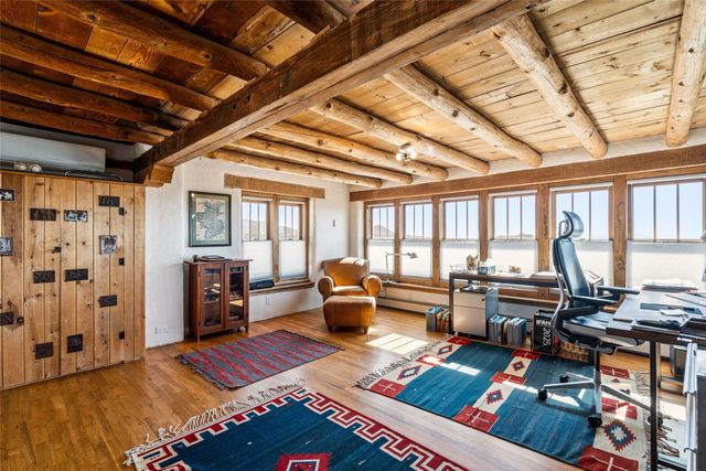 1057 Camino Manana, Santa Fe, NM 87501