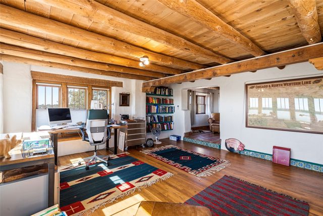 1057 Camino Manana, Santa Fe, NM 87501