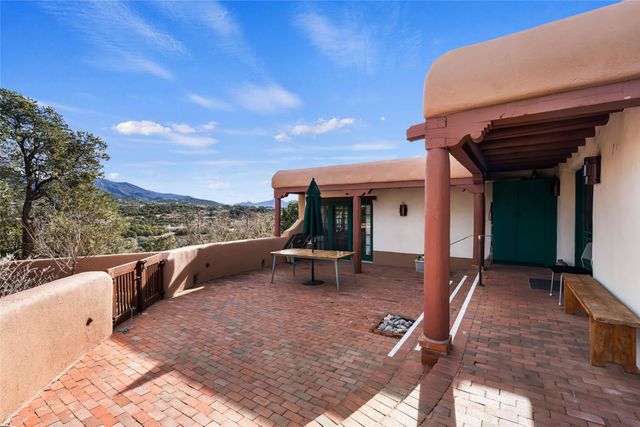 1057 Camino Manana, Santa Fe, NM 87501