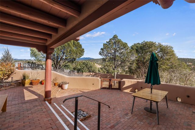 1057 Camino Manana, Santa Fe, NM 87501