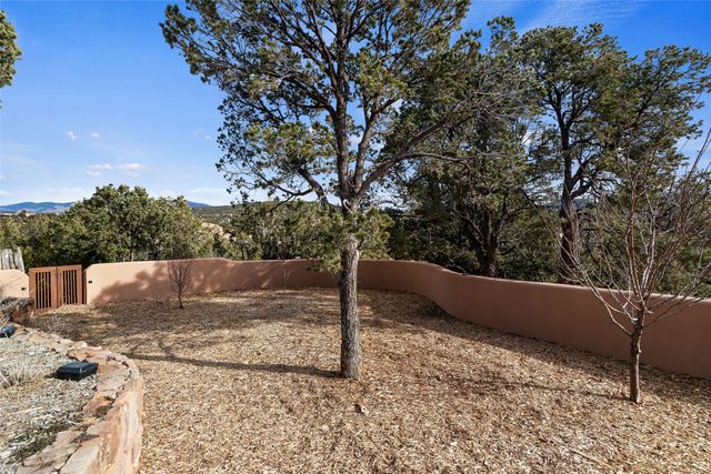 1057 Camino Manana, Santa Fe, NM 87501