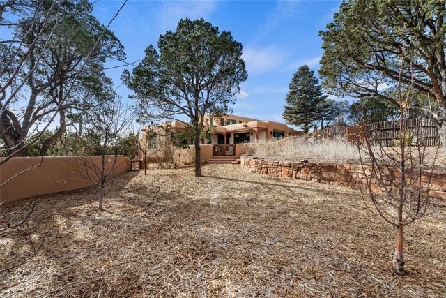 1057 Camino Manana, Santa Fe, NM 87501