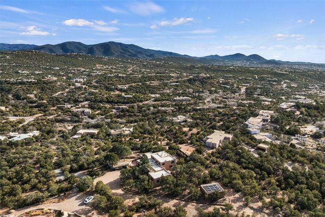 1057 Camino Manana, Santa Fe, NM 87501