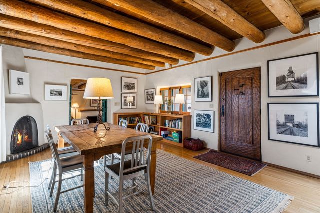 1057 Camino Manana, Santa Fe, NM 87501