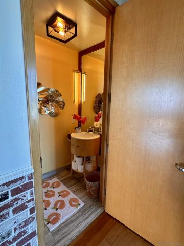 165 6Th Ave 2501, San Diego, CA 92101