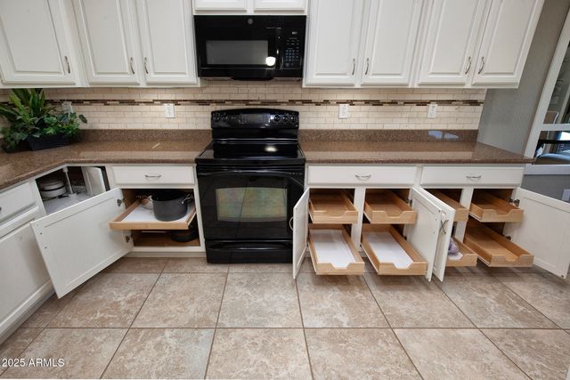 27162 W YUKON Circle, Buckeye, AZ 85396