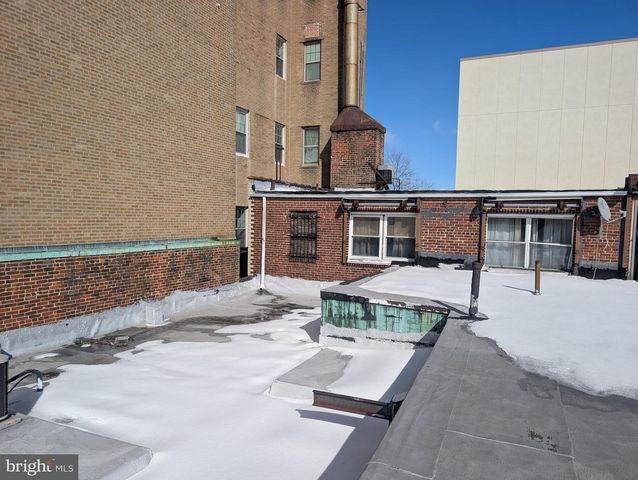 5621-25 GERMANTOWN AVE, Philadelphia, PA 19144