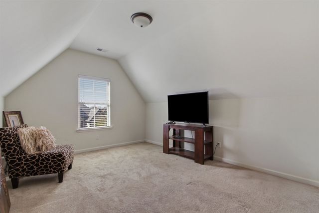 4996 GRANITE CREEK RD, Memphis, TN 38125