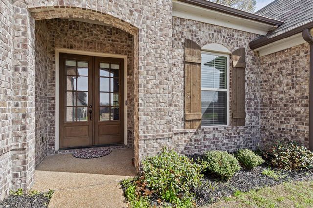 4996 GRANITE CREEK RD, Memphis, TN 38125