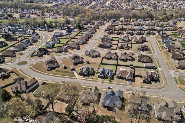 4996 GRANITE CREEK RD, Memphis, TN 38125