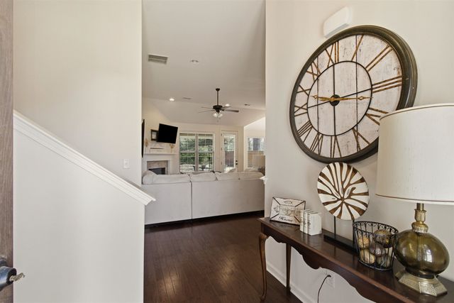 4996 GRANITE CREEK RD, Memphis, TN 38125