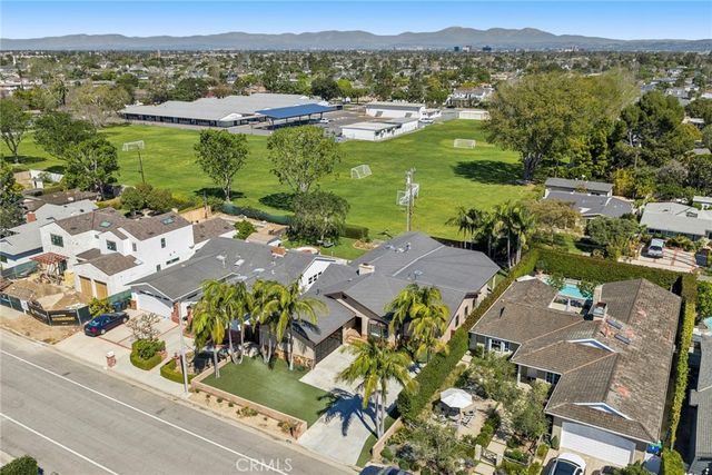 450 Cabrillo, Costa Mesa, CA 92627
