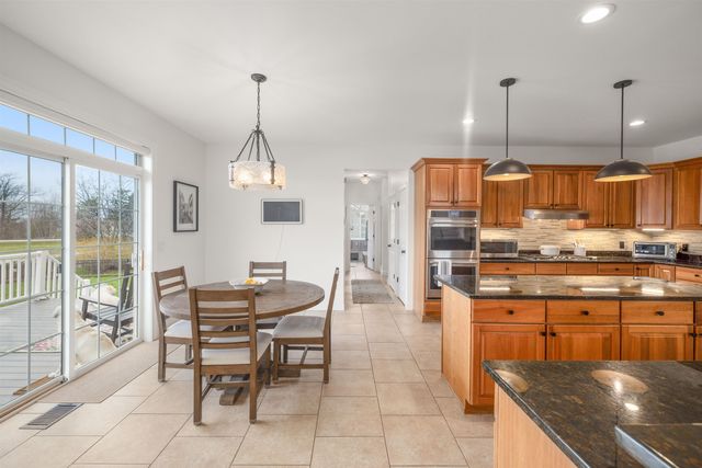 62 Crispin Drive, South Burlington, VT 05403