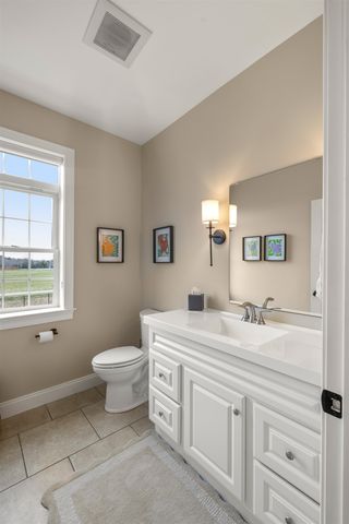 62 Crispin Drive, South Burlington, VT 05403
