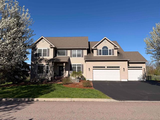 62 Crispin Drive, South Burlington, VT 05403