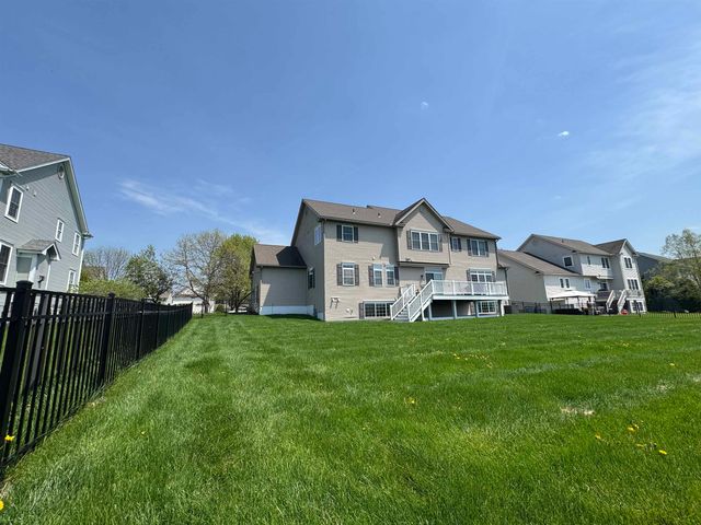 62 Crispin Drive, South Burlington, VT 05403